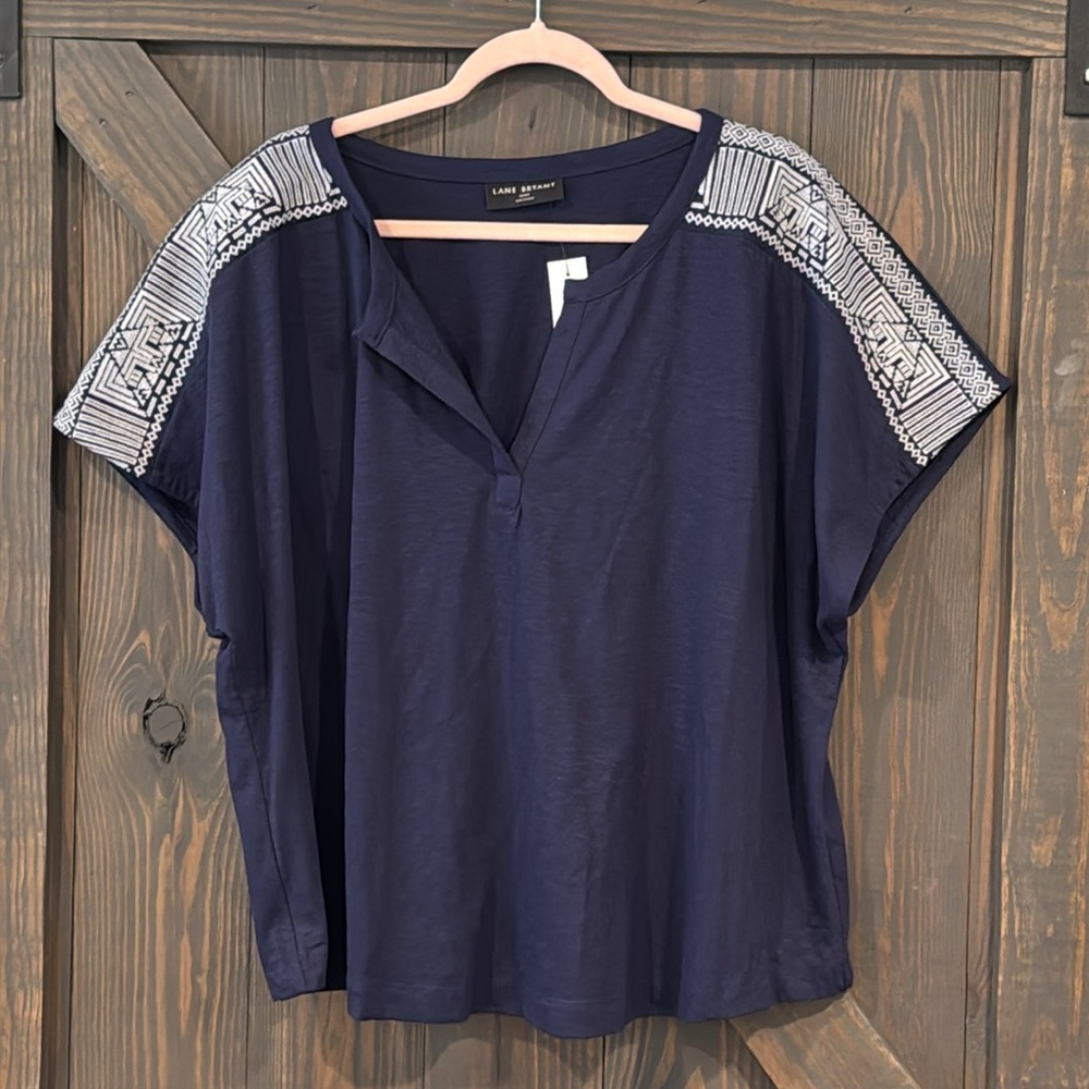 Lane Bryant Women’s‎ Notch-Neck Embroidered-Shoulder Tee Size 22/24 Top NWT